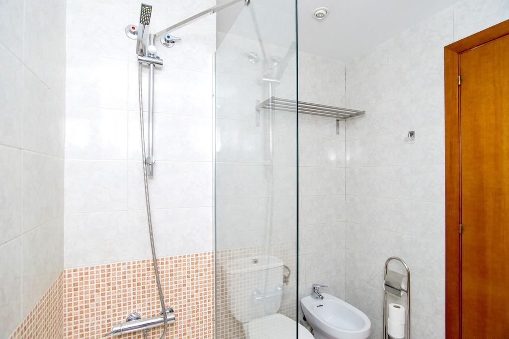 Apartment Bright Sagrada Familia Барселона Номер фото