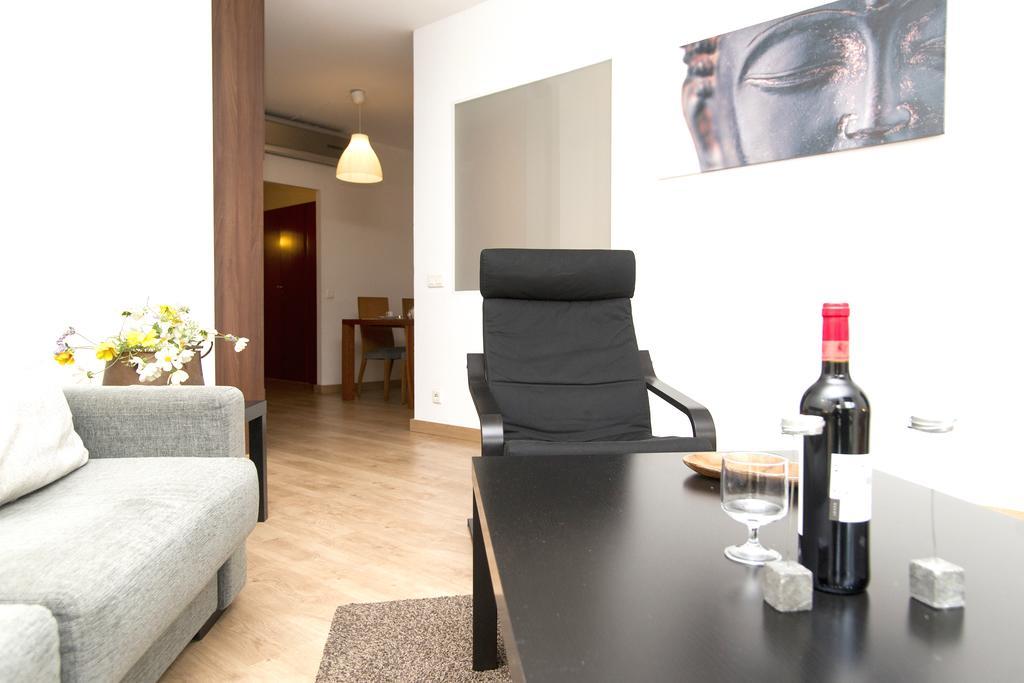 Apartment Bright Sagrada Familia Барселона Экстерьер фото