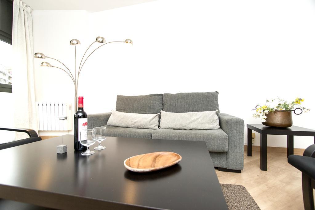Apartment Bright Sagrada Familia Барселона Номер фото